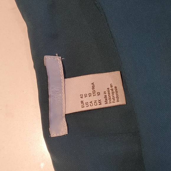 H&M dress - Picture 3 of 6